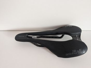 Used Selle Italia SLR Boost Kit Carbonio Superflow 2026 bike