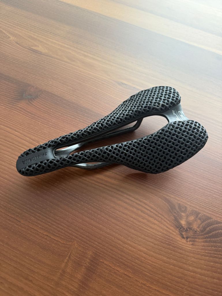 Used Selle Italia SLR Boost 3D Kit Carbonio Superflow - S3 bike — image 1 of 2