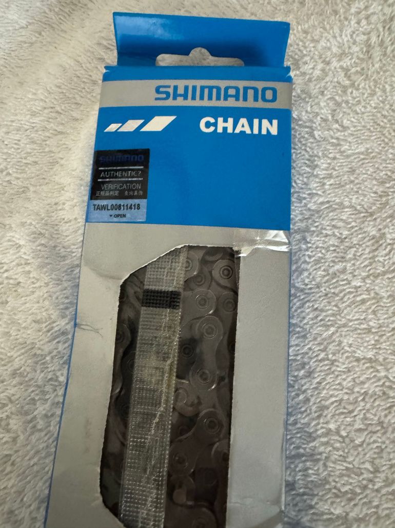 Used Shimano CN-HG901-11 11-speed Chain 2023 bike — image 2 of 4