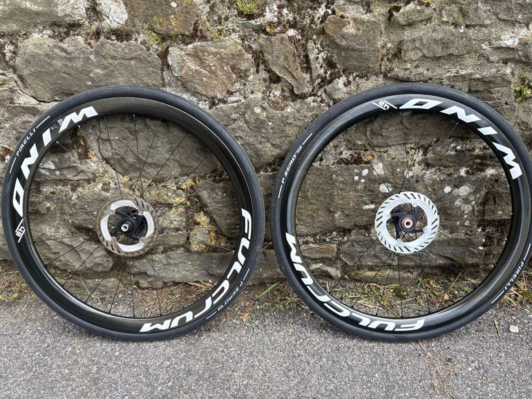 Used Fulcrum Wind 40 DB Front Wheel bike — image 1 of 5