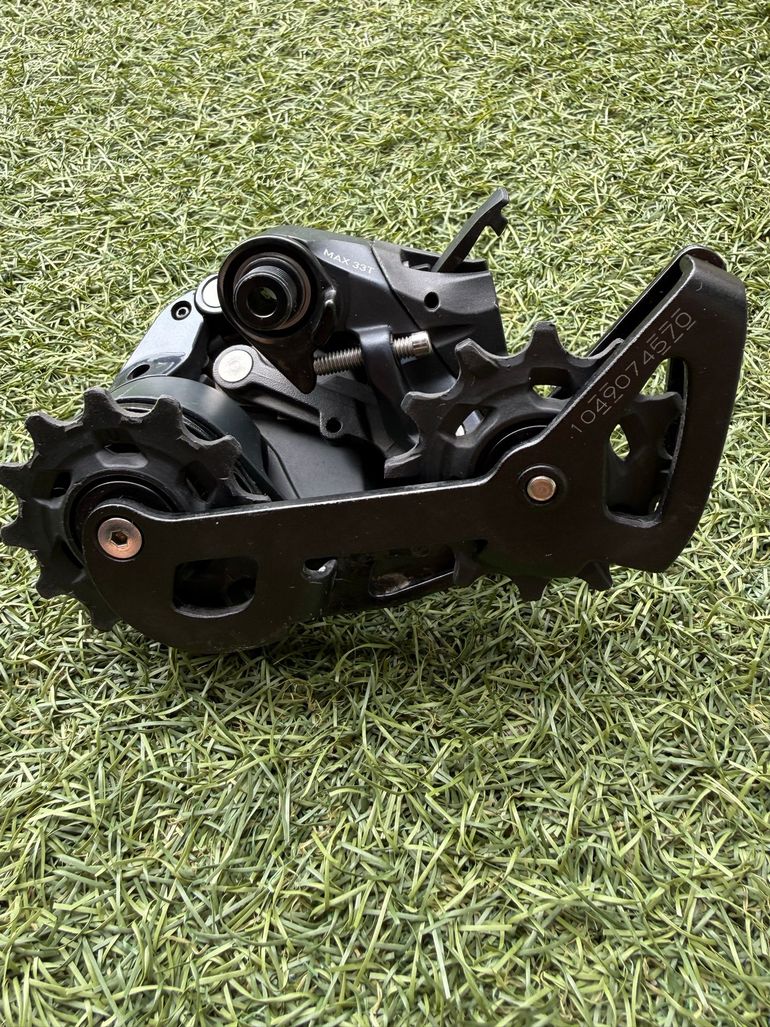 Used Sram Force Etap Axs 12V 33T 2025 bike — image 2 of 8