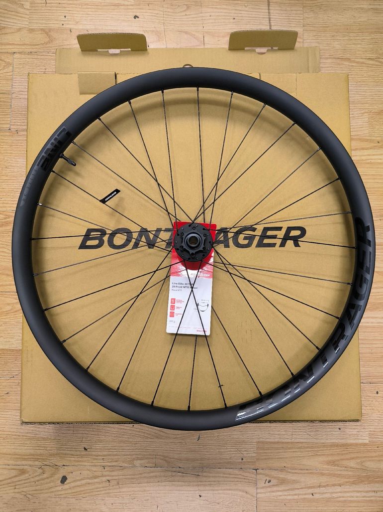 Used Bontrager Line Elite OCLV Carbon Front 29" Wheel 2025 bike — image 1 of 3