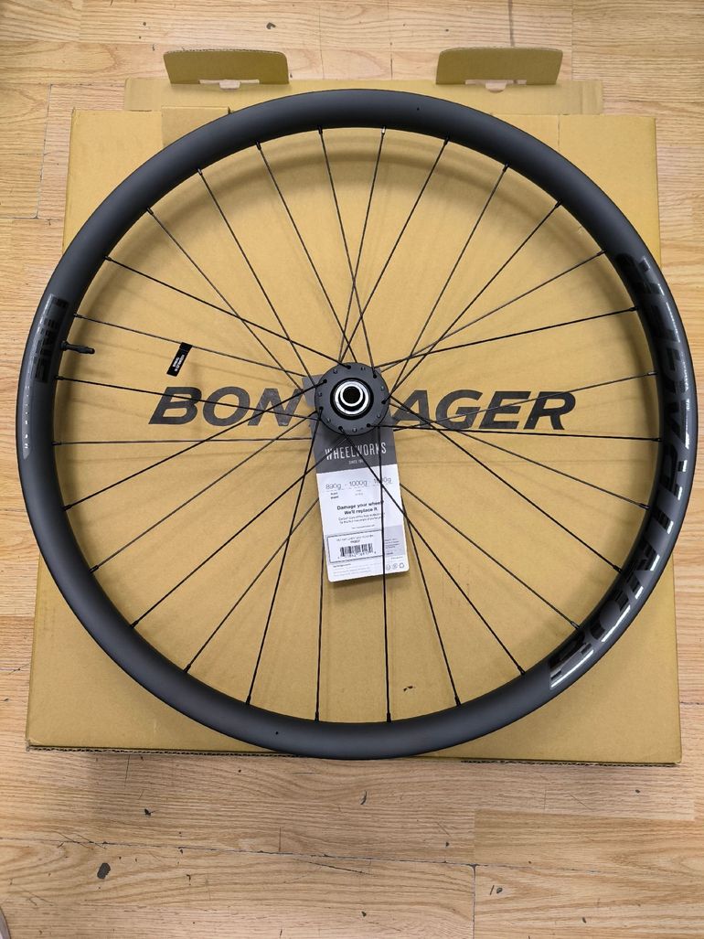 Used Bontrager Line Elite OCLV Carbon Front 29" Wheel 2025 bike — image 2 of 3