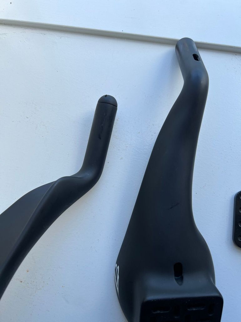 Used BALUGOE Carbon aero bars 2025 bike — image 7 of 7