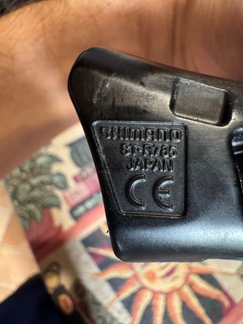 Used Shimano ST-R785 Di2 Hydraulic Disc Brake Dual Control Lever bike — image 2 of 7