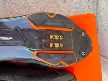 Used Dmt KM0 MTB Shoes 2025 bike — image 3 of 6