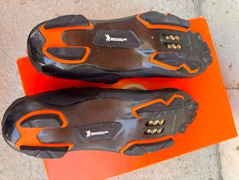 Used Dmt KM0 MTB Shoes 2025 bike — image 2 of 6