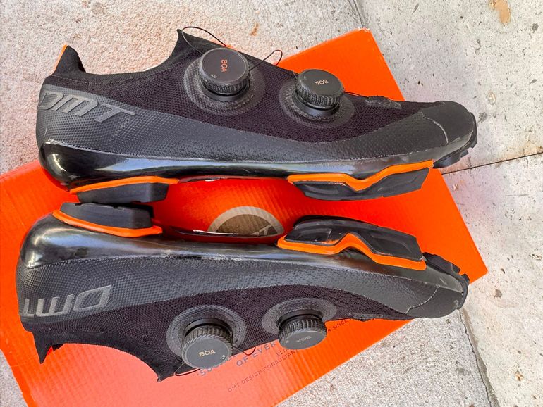 Used Dmt KM0 MTB Shoes 2025 bike — image 4 of 6