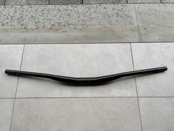 Used Bontrager Line Pro Carbon 35 MTB Handlebar 2025 bike