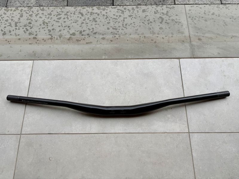 Bontrager Line Pro Carbon 35 MTB Handlebar 2025 Cockpit usato