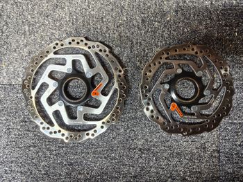 Used Shimano SM-RT10 2026 bike