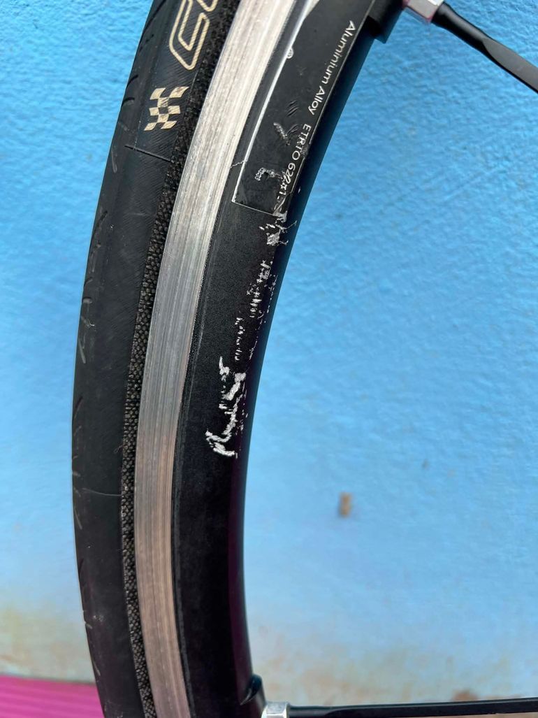 Used Campagnolo Shamal Wheelset bike — image 10 of 10