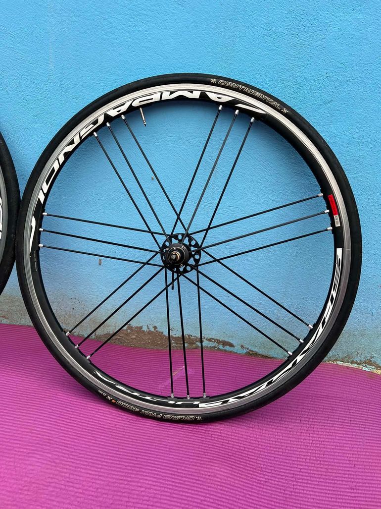 Used Campagnolo Shamal Wheelset bike — image 3 of 10