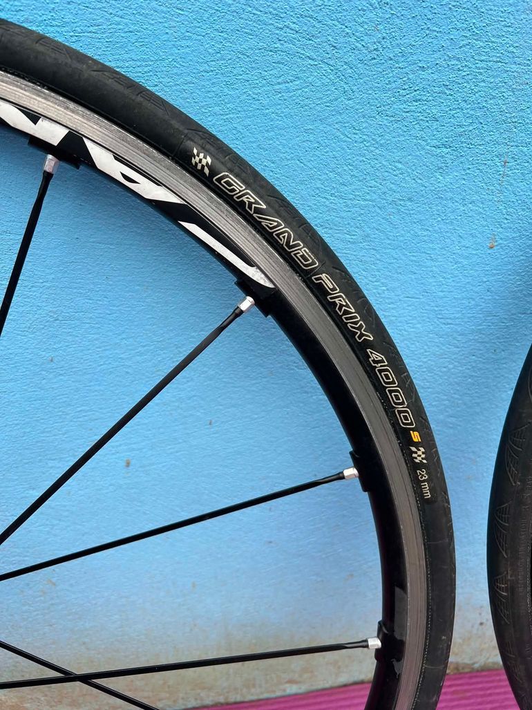 Used Campagnolo Shamal Wheelset bike — image 7 of 10