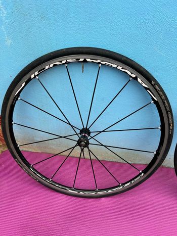 Used Campagnolo Shamal Wheelset bike — image 4 of 10