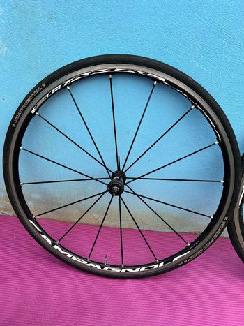 Used Campagnolo Shamal Wheelset bike — image 8 of 10