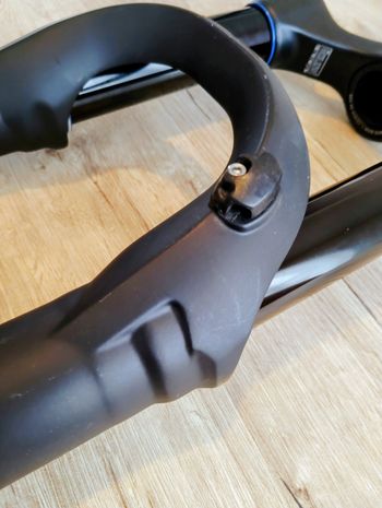 Used Öhlins RXF 34 130mm Fork bike — image 4 of 13