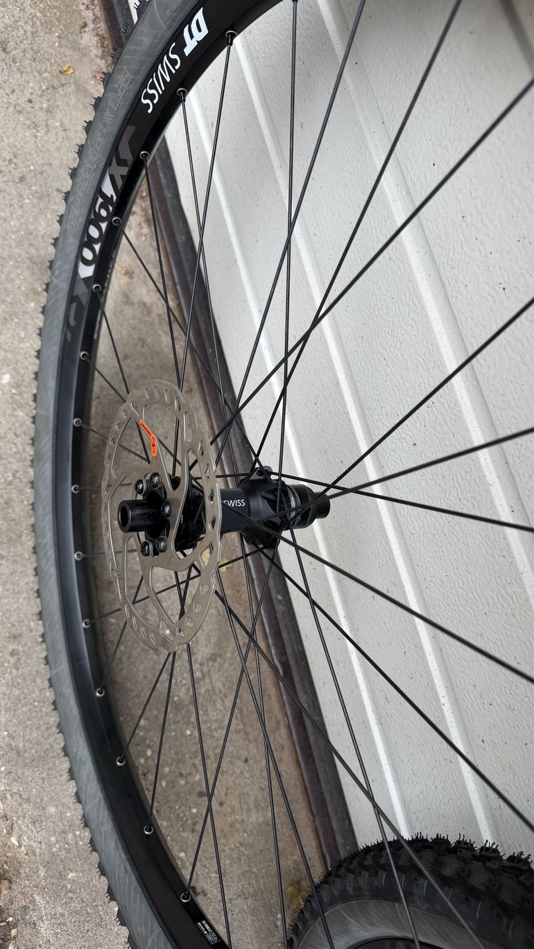 Used Dt Swiss X 1900 SPLINE 29 - 25 mm CL 12/148 mm Shimano 2025 bike — image 3 of 4