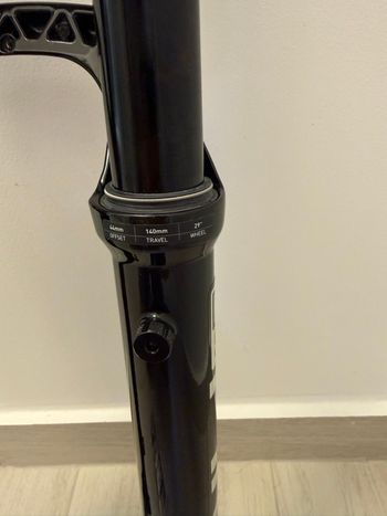 Used RockShox Pike Ultimate 140mm 2025 bike — image 5 of 6