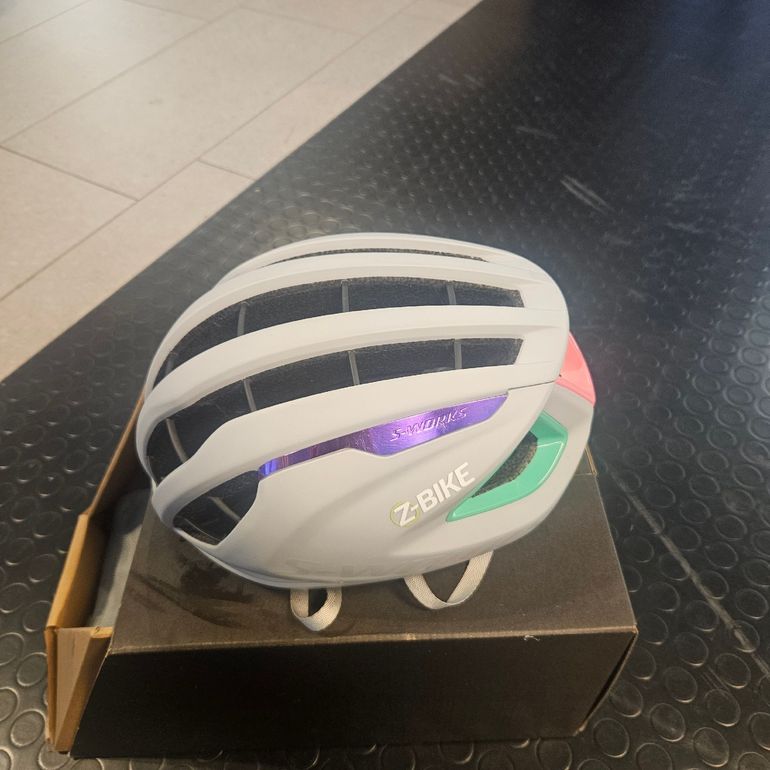 Used Specialized S-Works Prevail 3 Helmet 2025 bike — image 2 of 5
