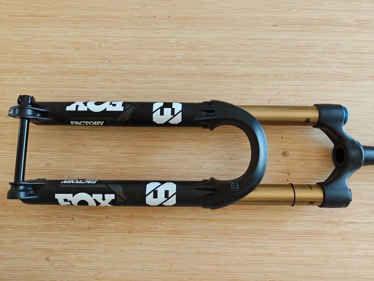 Used Fox 38 Factory Grip x2 2025 bike — image 1 of 6