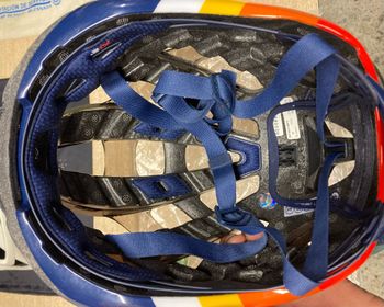 Used Giro Aether MIPS Helmet bike — image 4 of 4