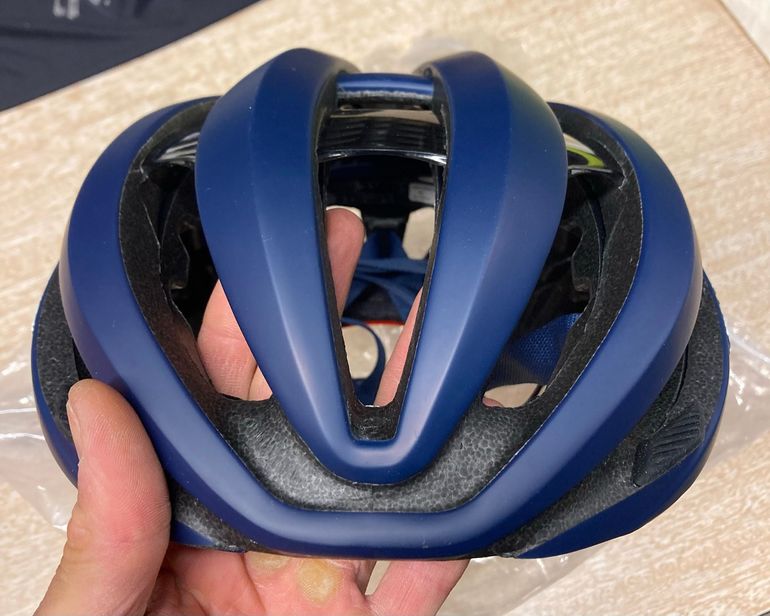 Used Giro Aether MIPS Helmet bike — image 2 of 4