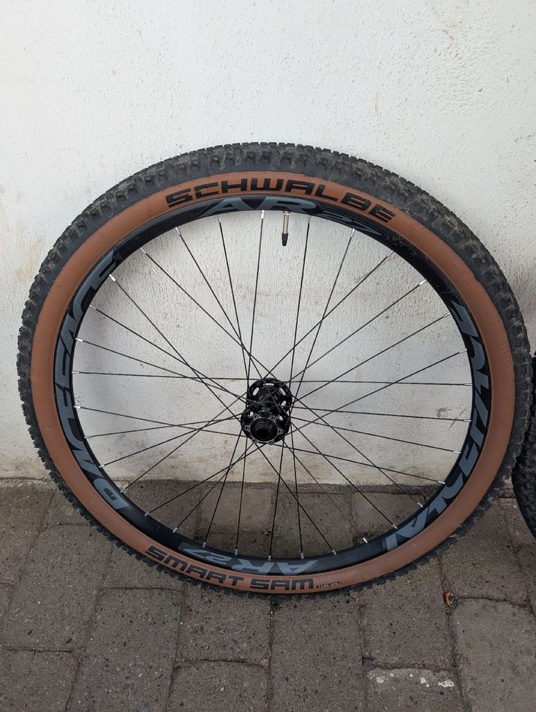 Used Race Face AR27 bike — image 2 of 2