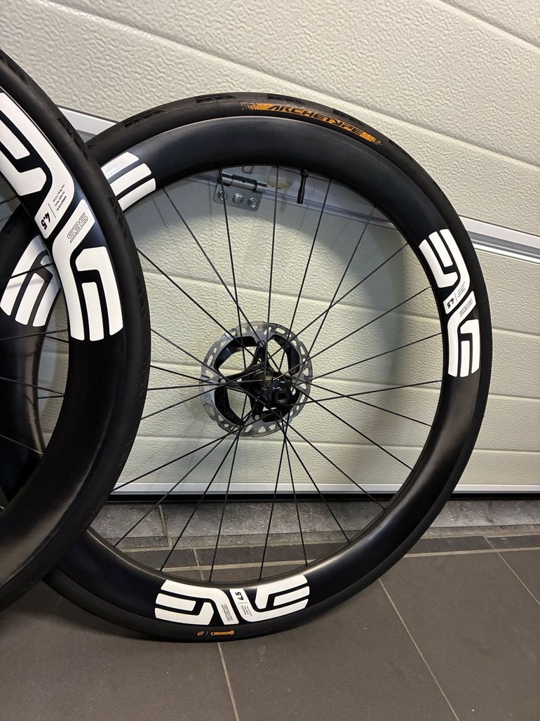 Used Enve SES 4.5 Wheelset 2025 bike — image 2 of 8