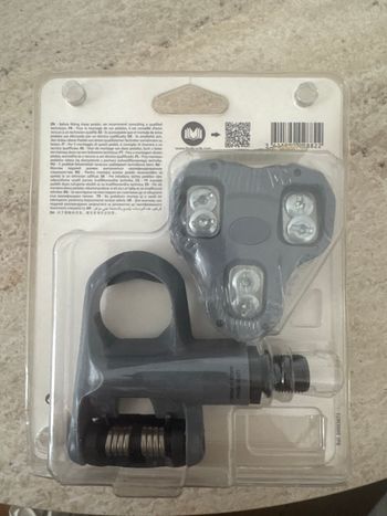 Used Look Keo Easy Pedals bike — image 2 of 3