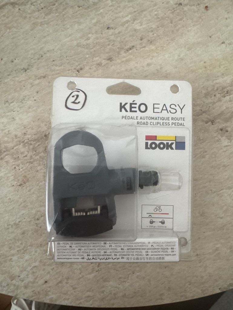 Used Look Keo Easy Pedals bike — image 1 of 3