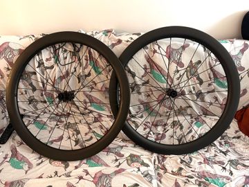 Käytetty CSC Carbon Wheelset Gravel 700x50mm Wheels
