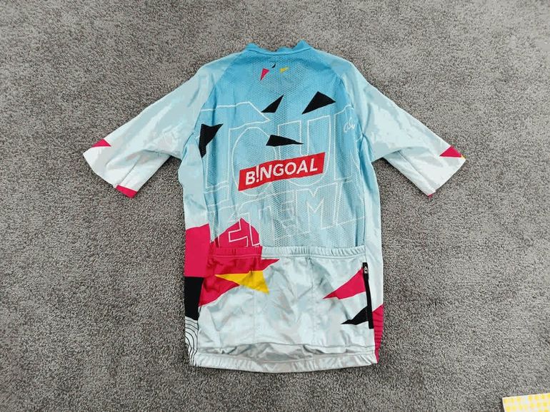 Used AGU maillot velo homme taille S - 66 5336 - Tour de Tietema Cycling Team / Bingoal bike — image 5 of 9