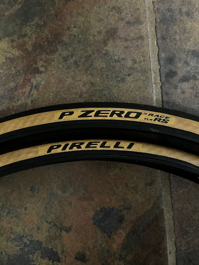 Used Pirelli P ZERO™ Race TLR bike — image 1 of 4