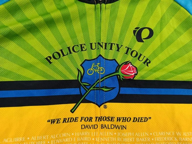 Used Pearl Izumi maillot velo homme taille m -39 6883 cyclisme route respirant police usa tour bike — image 3 of 9