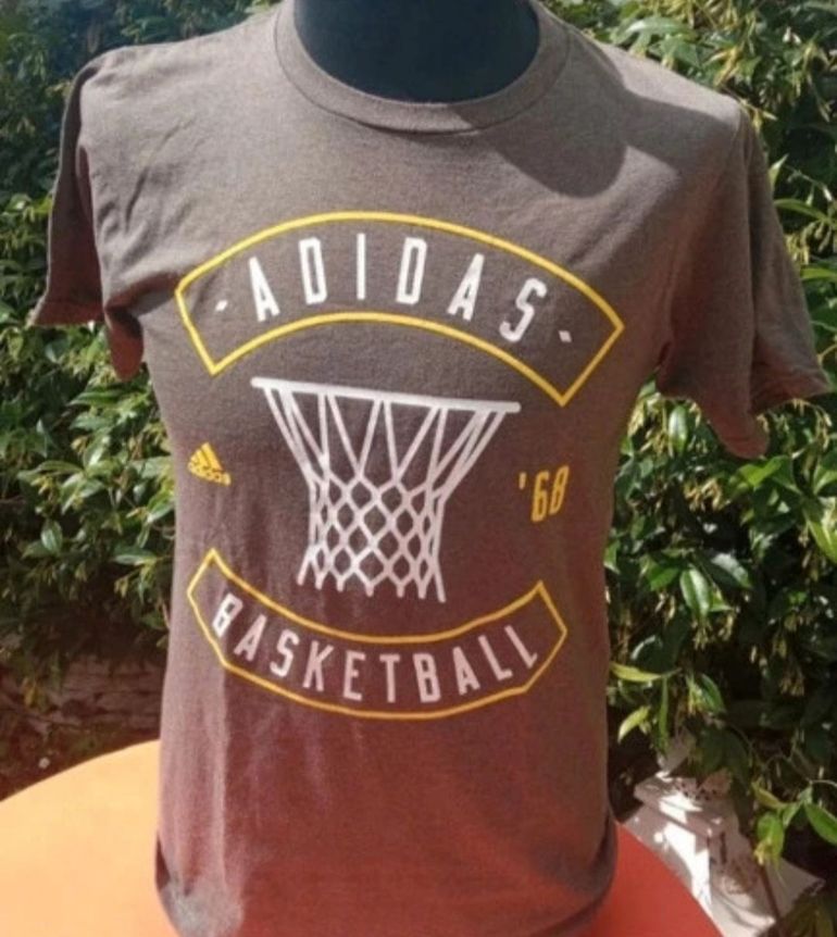 Used Adidas T-shirt Uomo Basket Small bike — image 3 of 9