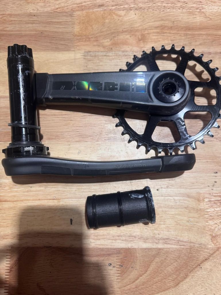 Used E*Thirteen Helix Race Carbon Crankset 2026 bike — image 2 of 3