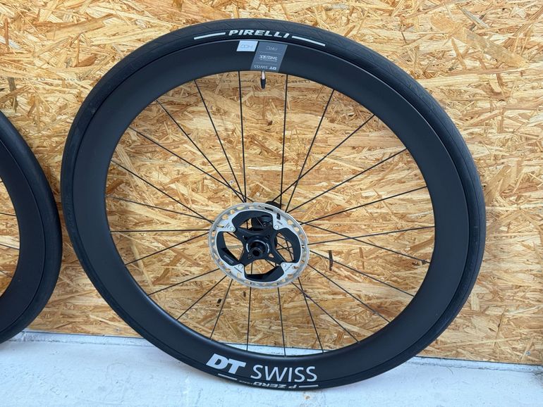 Used Dt Swiss ARC 1400 Carbon Wheelset 2025 bike — image 3 of 5