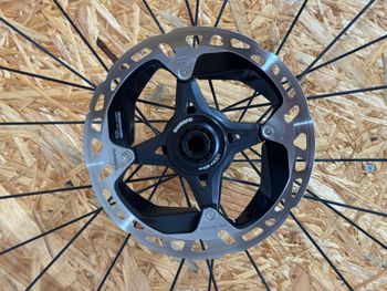 Used Dt Swiss ARC 1400 Carbon Wheelset 2025 bike — image 4 of 5