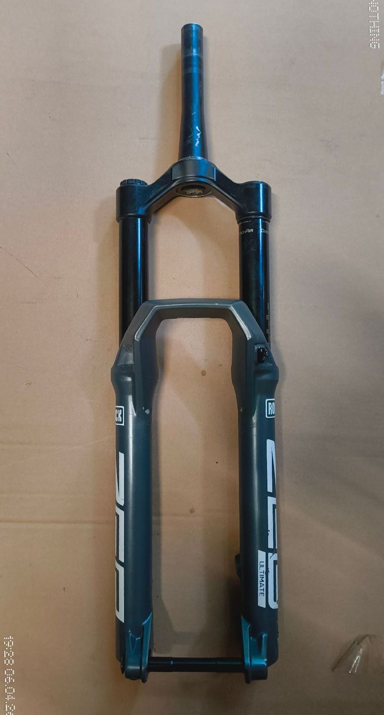 Used RockShox ZEB Ultimate Charger 3.1 RC2 2022 bike — image 1 of 8