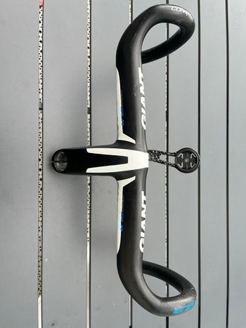 Used Giant Contact SLR Aero Handlebar 2012 bike — image 3 of 4