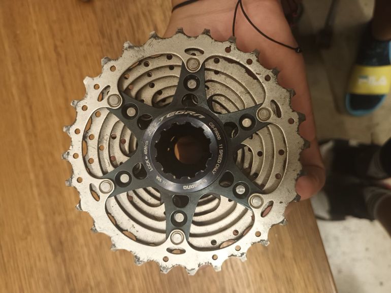 Used Shimano ultegra 11 speed CS-R800 bike — image 2 of 4