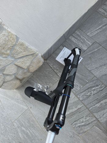 Used Sr Suntour durolux 38 Fork bike — image 5 of 6
