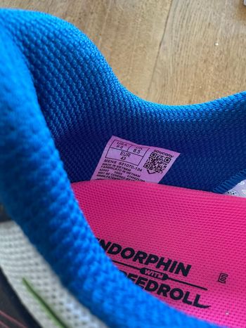 Used Saucony endorphin azura 2026 bike — image 3 of 4