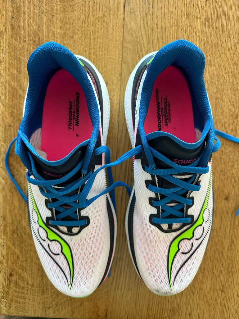 Used Saucony endorphin azura 2026 bike — image 2 of 4
