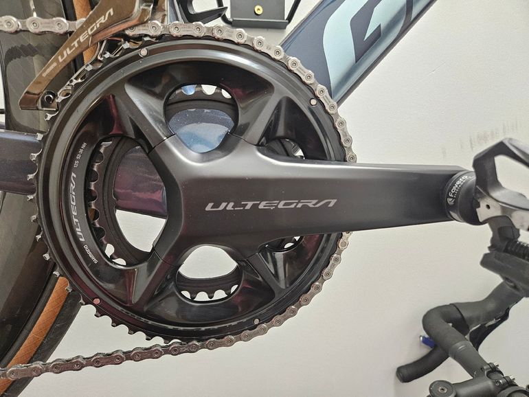 Used Shimano Ultegra FC-R8100 with Giant PowerPro 2025 bike — image 1 of 4