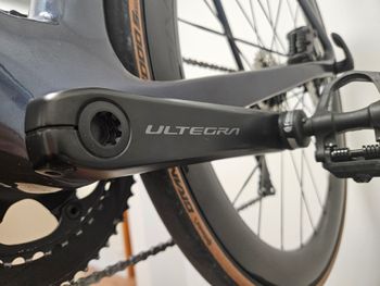 Used Shimano Ultegra FC-R8100 with Giant PowerPro 2025 bike — image 3 of 4