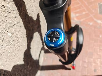 Used Fox 36 150 Grip x2 2025 bike — image 4 of 8