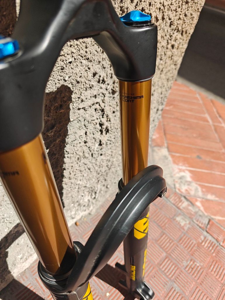 Used Fox 36 150 Grip x2 2025 bike — image 6 of 8