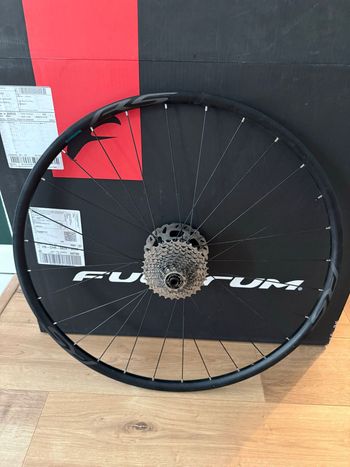 Used Shimano RS Aluminium Wheels 2022 bike — image 2 of 4